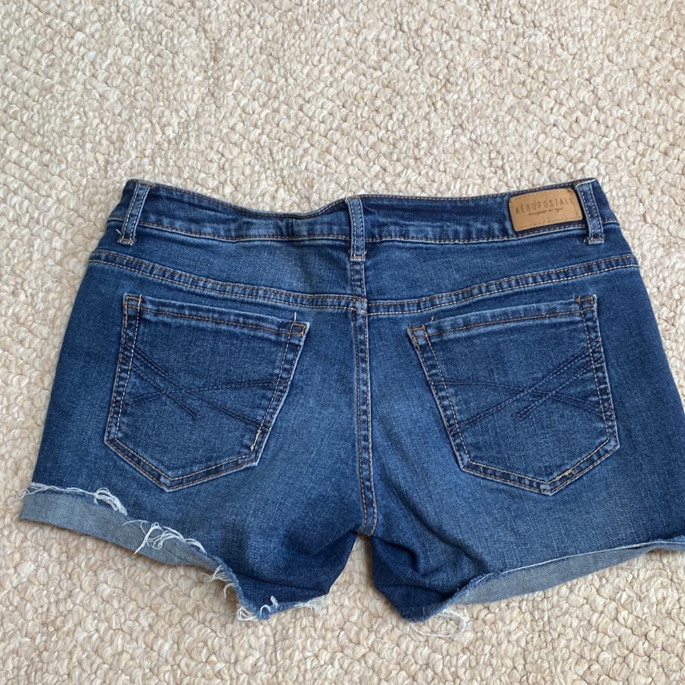 Shorts - Picture 2 of 3